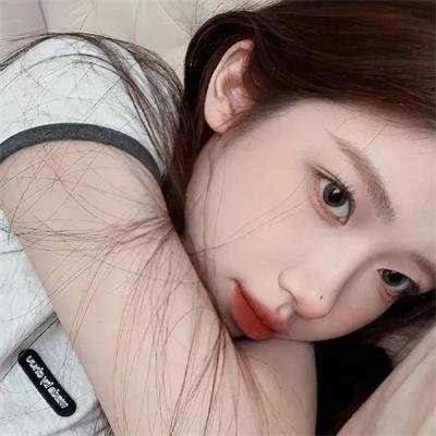 深夜密会！Z姓顶流被拍与神秘女子同入酒店，独处8小时